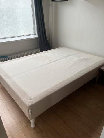 Bedframe espevar ikea (zonder matras)