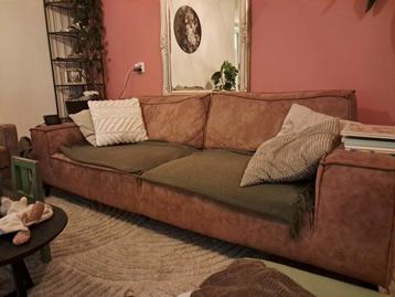 Bruine stoffen driezitter