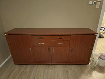 Dressoir met lades en deurtjes