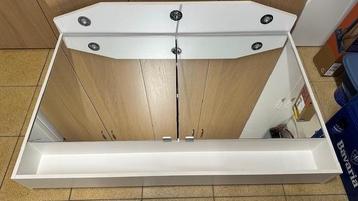 Gratis spiegelkast 140 x 80 x14 cm