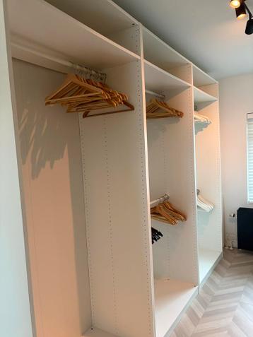 GRATIS af te halen PAX kledingkasten