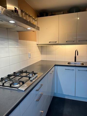 Gratis Witte IKEA Hoekkeuken