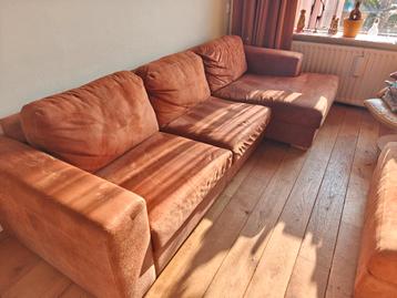 Bankstel en hocker. Gratis op te halen in Ermelo.