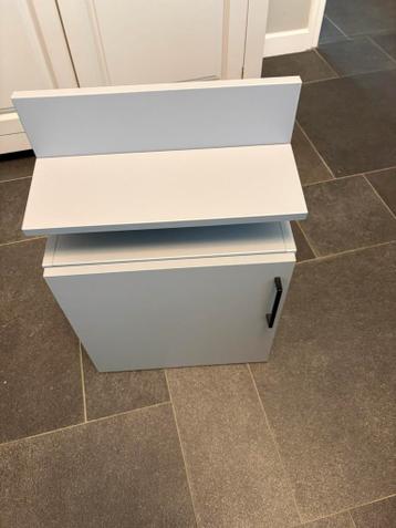 Ikea nachtkastje, redelijk nieuw, GRATIS ophalen Doetinchem