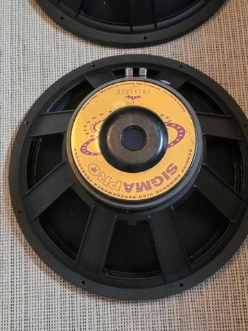Defecte 18 inch speakers - gratis af te halen