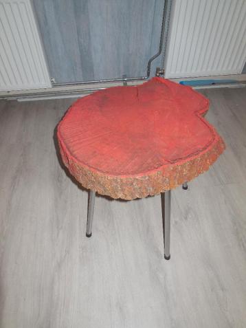 GRATIS Bijzettafeltje/krukje van boomstam, handgemaakt