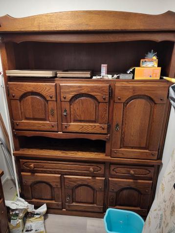 Houten buffetkast(zonder inhoud) gratis afhalen Zuidhorn.