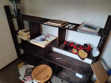 Houten Boekenkast/Opbergkast gratis ophalen in Zuidhorn.