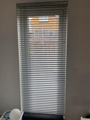 Zilver kleurige jaloezie 10 euro
