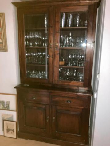 Glazenkastje 110x53 - Zeer Goede Staat