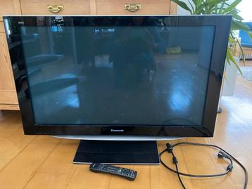 Panasonic TV, breedte 106 cm, hoogte 72 cm (inclusief voet)