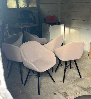 6 kuipstoelen beige/grijs