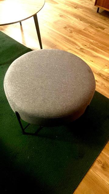 Poef Grijs