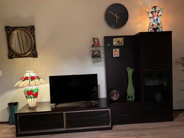 Gratis, mooie wandkast.