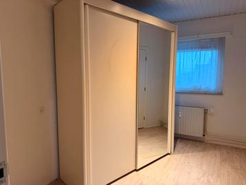 Kkefingkast H223, b182,d65 GRATIS OPHALEN