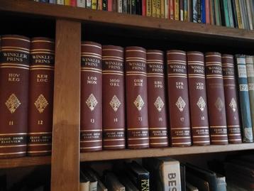 Volledige set Winkler Prins encyclopedie uit 1948