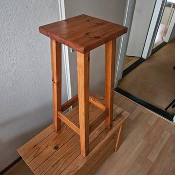 Houten kruk. GRATIS