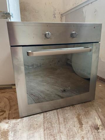GRATIS whirlpool oven AKP 102/01 IX