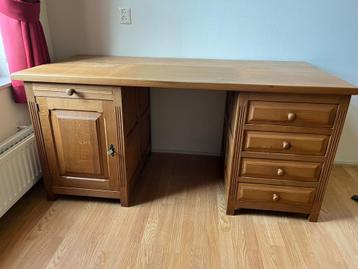 Prachtig groot bureau, 21 feb gratis op te halen