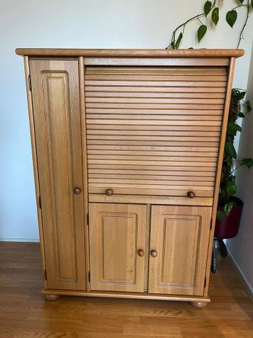 Mooie computerkast met opbergmogelijkheden, 21feb ophalen