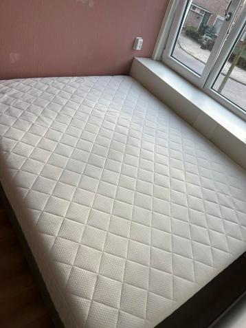 GRATIS Boxspring 160x200 - in goede staat!