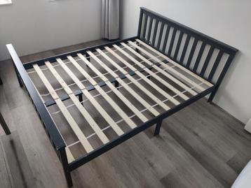 Bedframe 160x200 met lattenbodem - Gratis af te halen!
