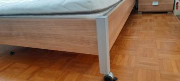 Tweepersoonsbed 140 cm breed