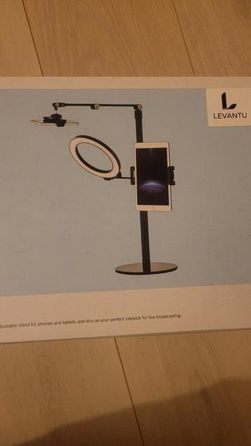 Levantu selfie desktop stand