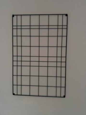 Stalen wandrek / memobord