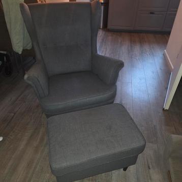 Gratis af te halen stoel met voetenbank