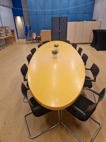 GRATIS AFHALEN GROTE TEAMTAFEL WIJCHEN