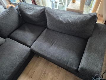 Grote comfortable hoekbank - donkergrijs met gebruikssporen