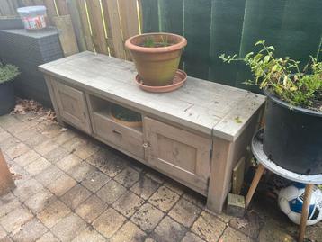 Gratis afhalen tv dressoir GEBRUIKT ALS TUINBANKJE