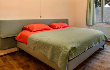 Twee persoons bed voor twee matrassen