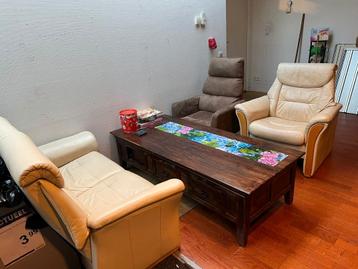 Gratis Stoelen en Bankstel Af te Halen