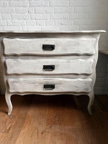 Mooie Buikkast met Lades