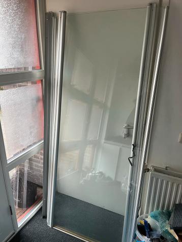 Douchewand met 2 klapdeuren