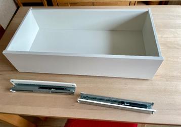 Gratis: lade wit, IKEA komplement kastinrichting