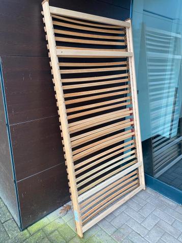 Lattenbodem in perfecte staat 100cm