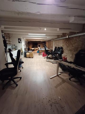 Spoed ophalen: Gratis meerdere items - kantoor (centrum)