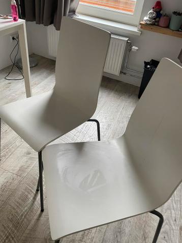 Gratis op te halen. Witte ikea stoelen