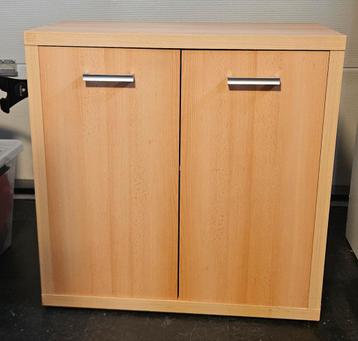 Houten kast met deuren, b 88 x d 41x h 89 cm