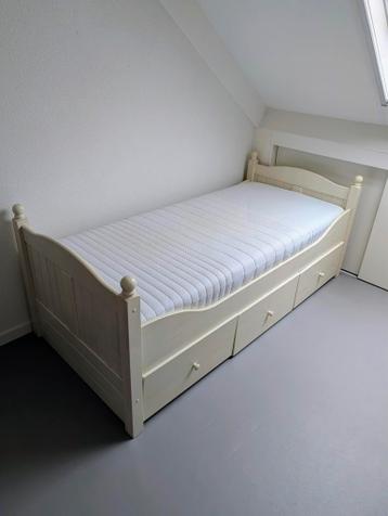 Eenpersoons ledikant & matras