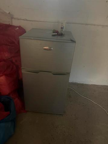 Zuinige tafelmodel koelkast met vrieskast