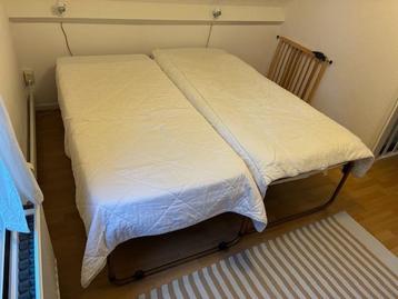 onderschuifbedden twee maal 80 x 190c,