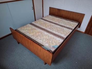 Jaren 60 bed teak