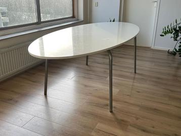 Ikea eettafel gratis ophalen A’dam West