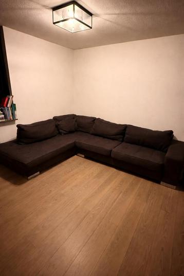 Zwarte hoekbank - bestaat uit 2 delen