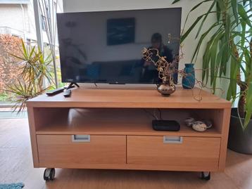Ikea Besta Tv meubel op wielen