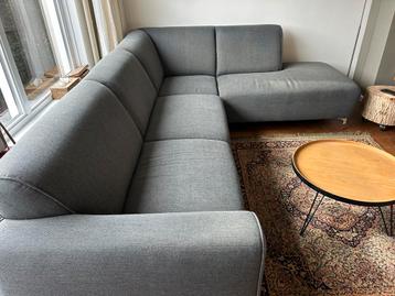Grijze hoekbank 19 feb gratis ophalen